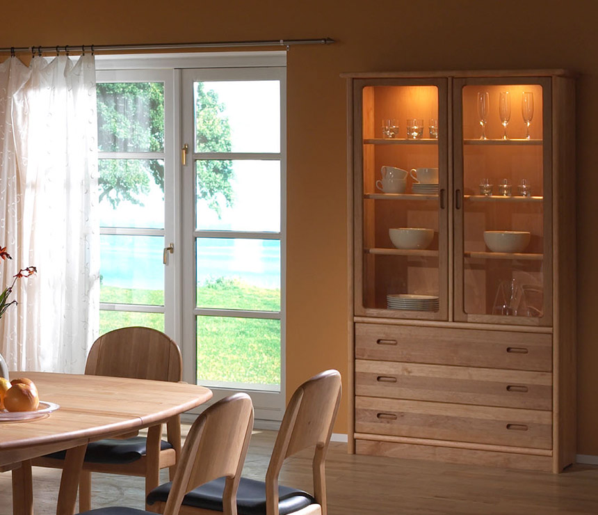 CD1184 display cabinet