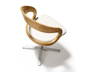 Luxurious quality swivel dining chair
