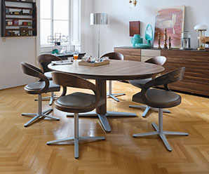 Luxurious quality dining table