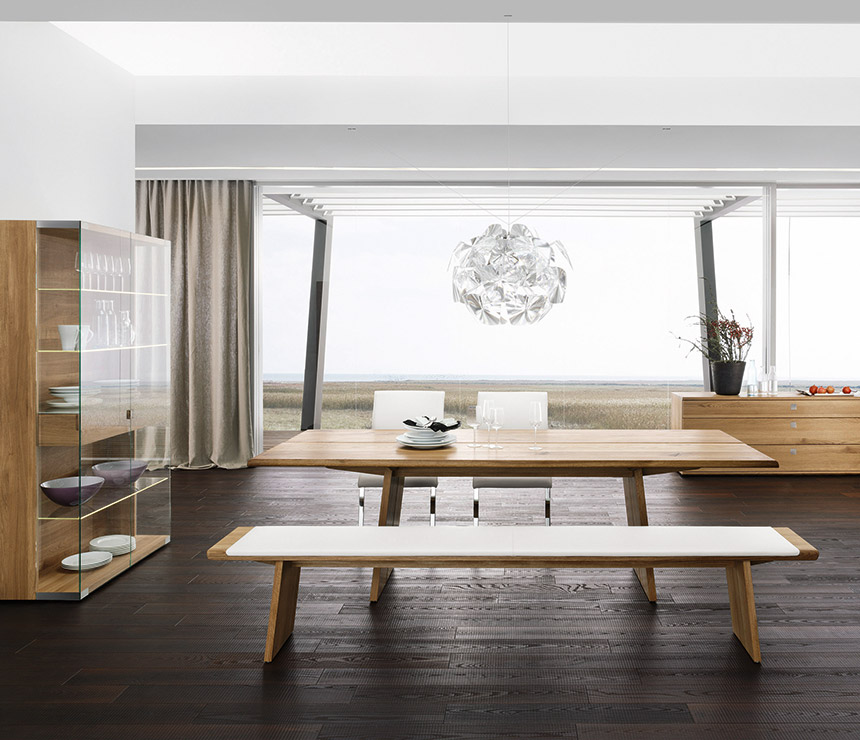 Luxury high-end oak hardwood dining table