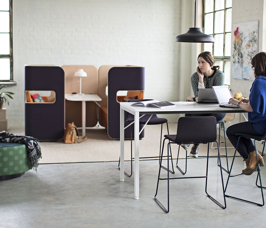 Open plan meeting area Pod Meeting