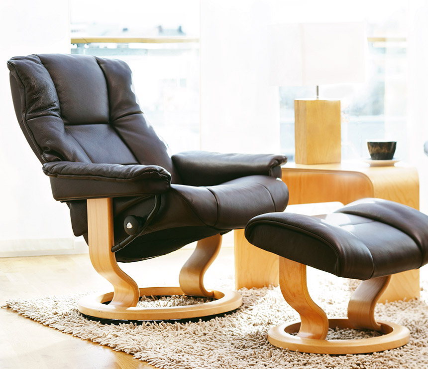 Stressless Chelsea recliner and footstool