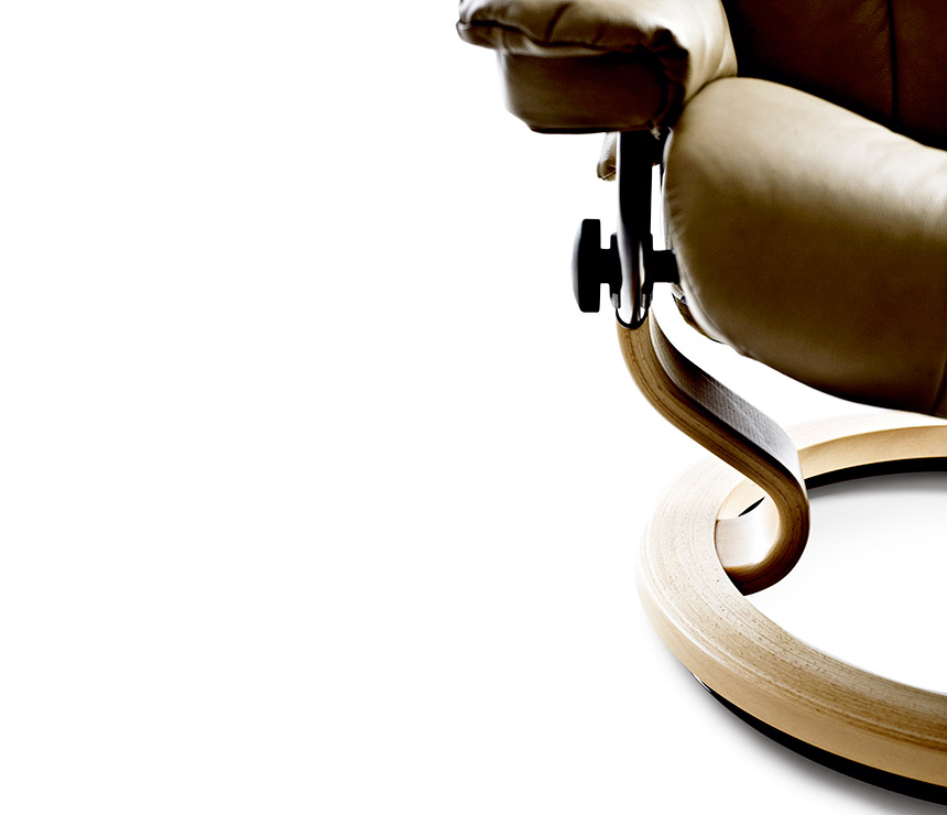 Close-up of the Stressless Kensington recliner
