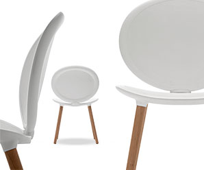 Interior Innovation Award-winning white dining chair