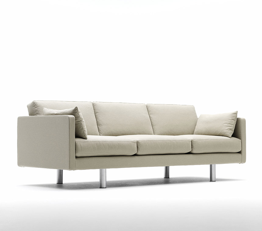 Three-seater E220 sofa from Erik Jorgensen