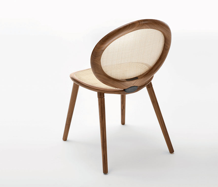 The 004 Wood dining chair